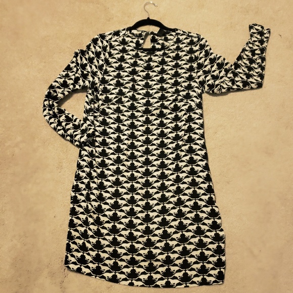 H&M Dresses & Skirts - Kitty Cat Shift Dress